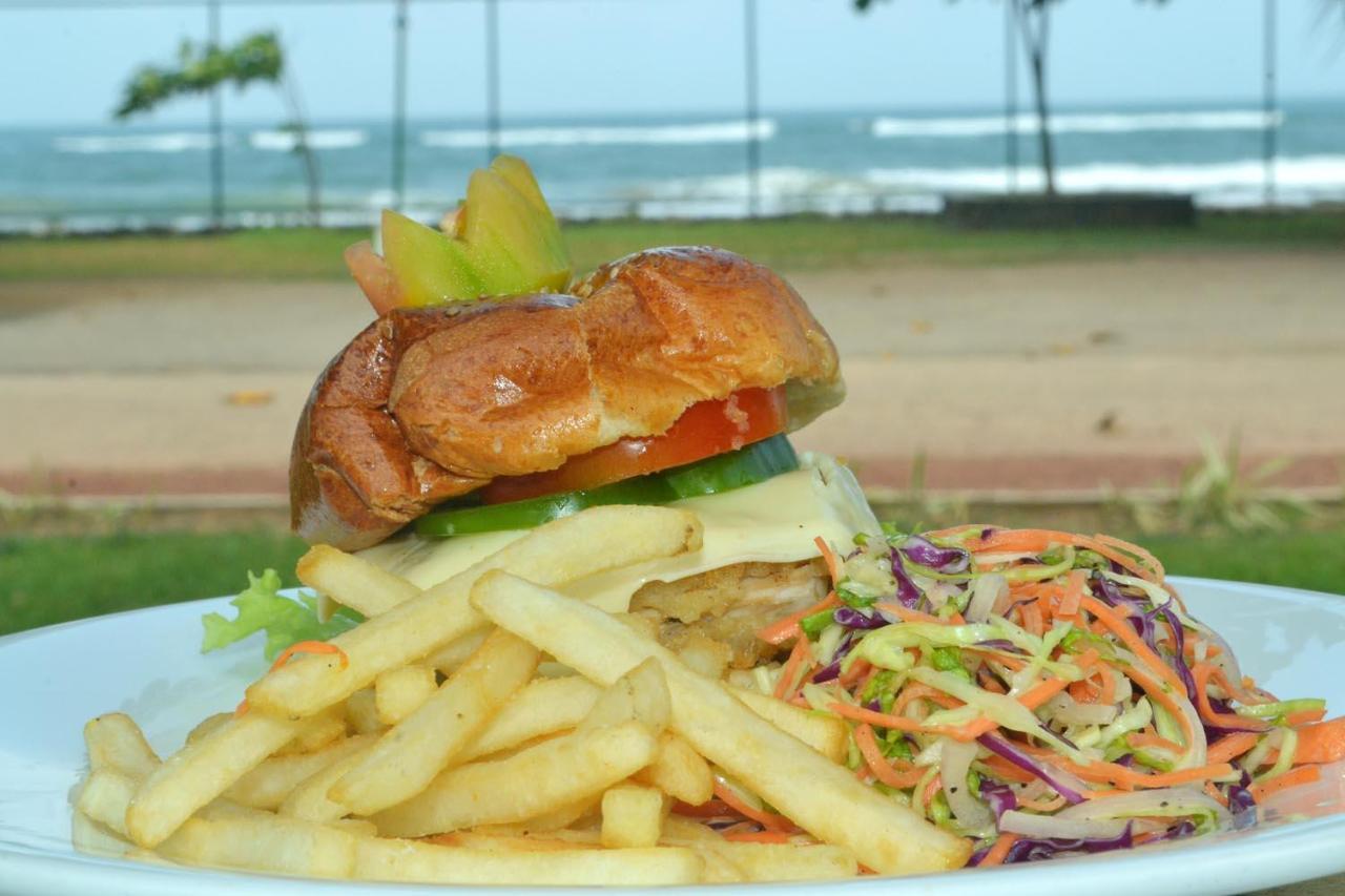 Hotel Rest House Matara Exterior foto